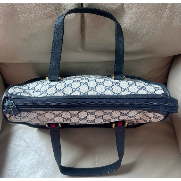 Authentic Vintage Gucci Monogram Canvas Black Leather Crossbody Bag - Picture 6 of 16